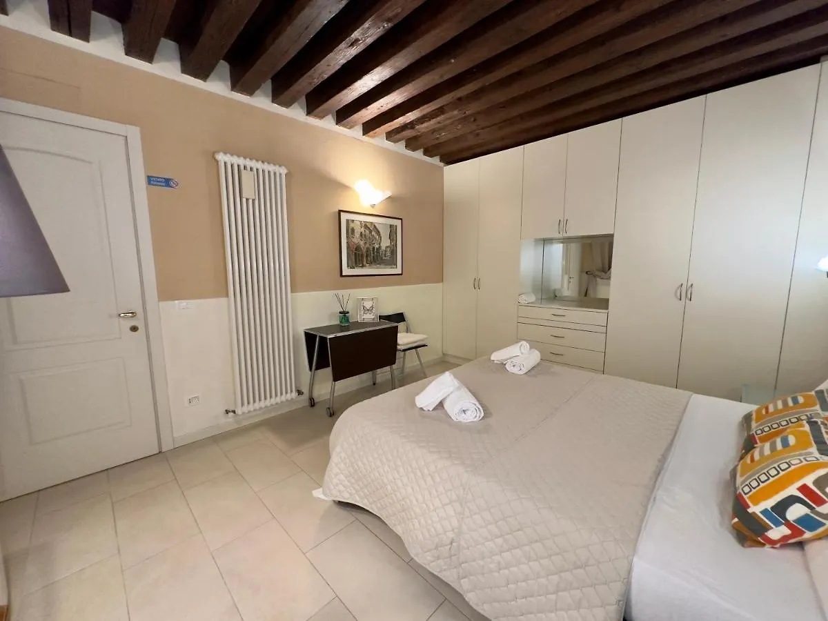 First Dream Venice Guest house