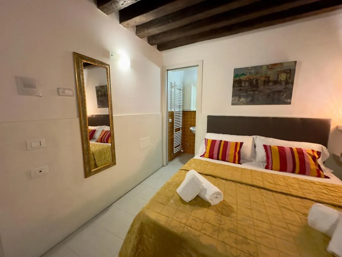 *** Gasthof First Dream Venedig Italien